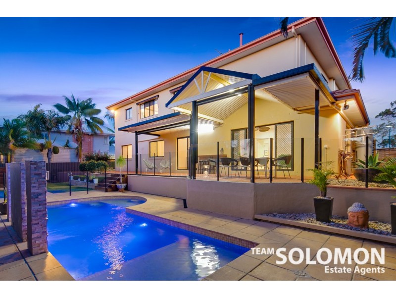 17 The Boulevard, Redland Bay QLD 4165