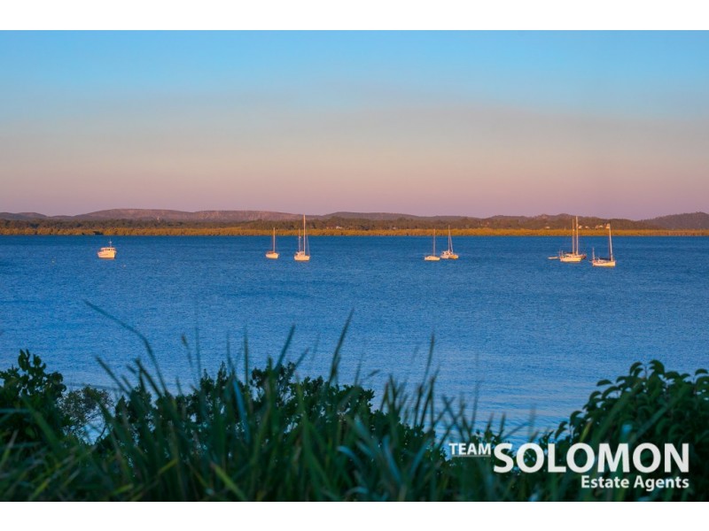 17 The Boulevard, Redland Bay QLD 4165