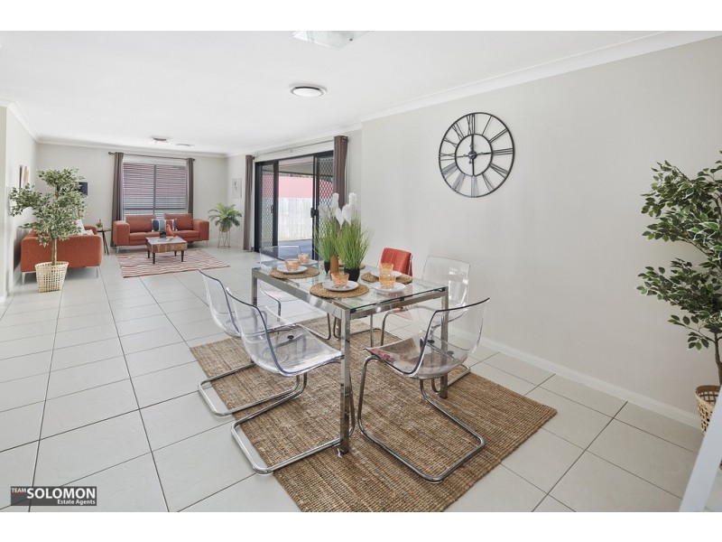 2 Foote Street, Redland Bay QLD 4165