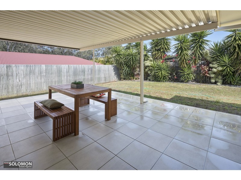 2 Foote Street, Redland Bay QLD 4165