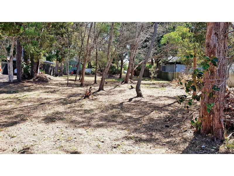 17 Pullen Street, Coochiemudlo Island QLD 4184