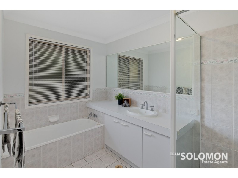 40 Redgrove Avenue, Wellington Point QLD 4160
