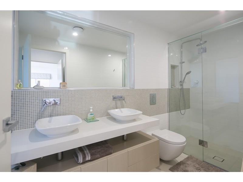 29 Shore Street East, Cleveland QLD 4163