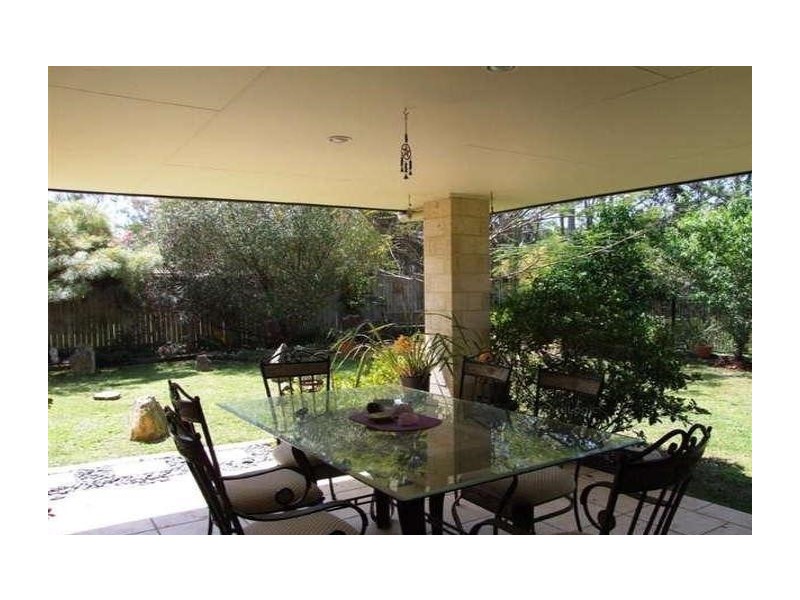 61 Hilliards Park Drive, Wellington Point QLD 4160