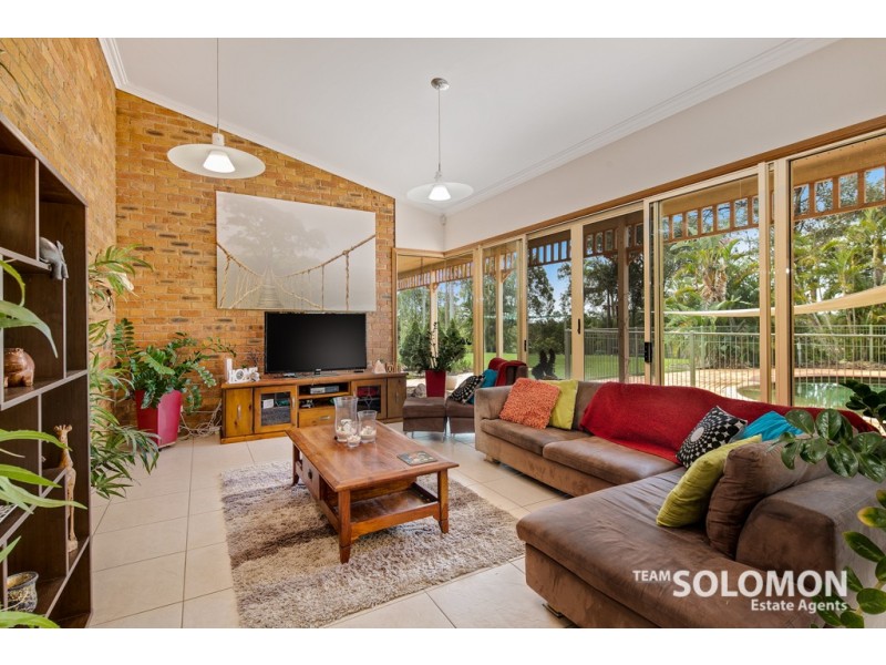 5 Pampas Court, Capalaba QLD 4157