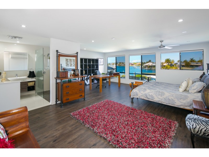 69 Masthead Drive, Raby Bay QLD 4163