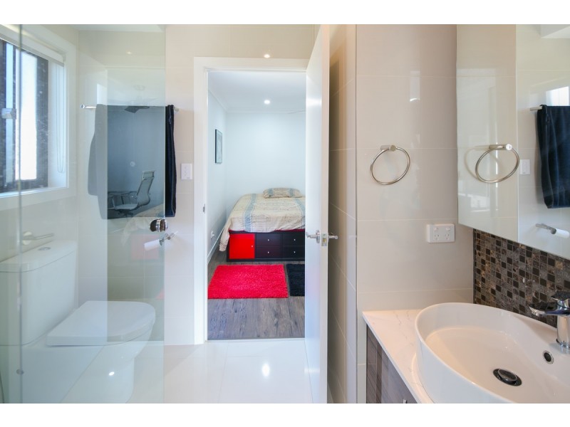 69 Masthead Drive, Raby Bay QLD 4163