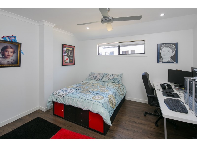 69 Masthead Drive, Raby Bay QLD 4163