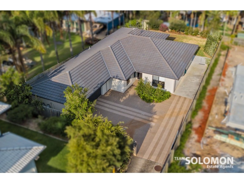 59 Barron Road, Birkdale QLD 4159