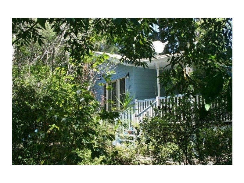29 Carefree Street, Coochiemudlo Island QLD 4184