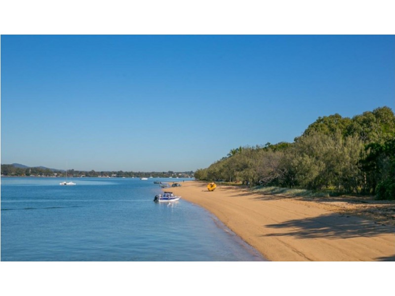 29 Carefree Street, Coochiemudlo Island QLD 4184