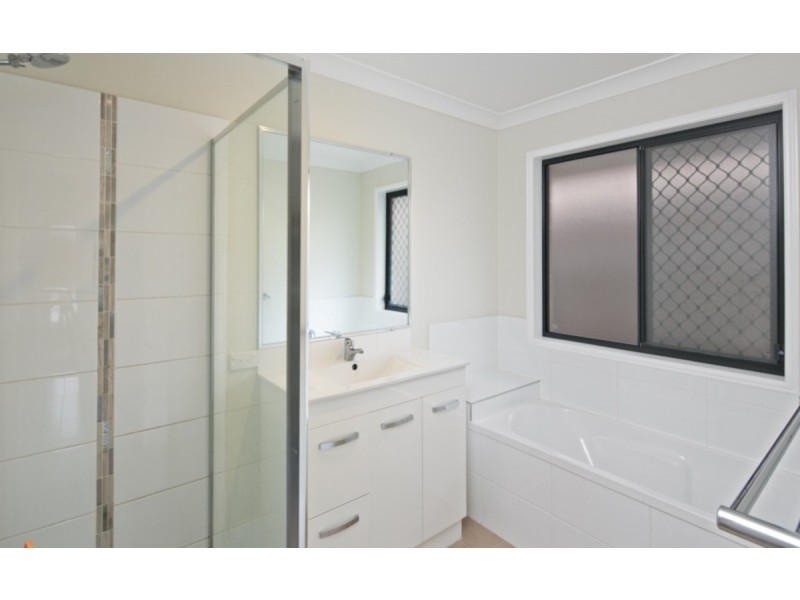 99b Link Road, Victoria Point QLD 4165