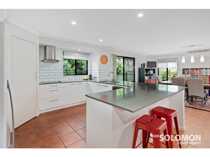 66 Bailey Road, Birkdale QLD 4159