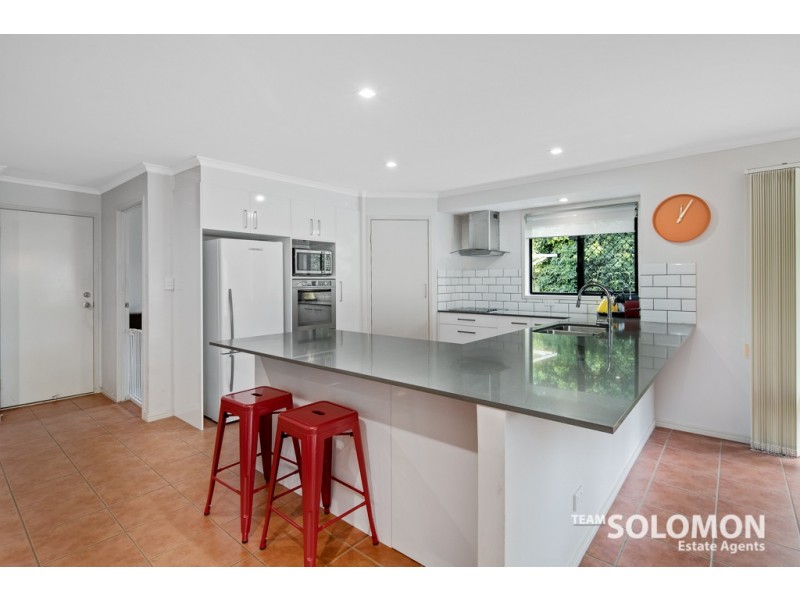 66 Bailey Road, Birkdale QLD 4159