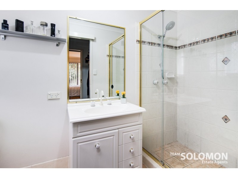66 Bailey Road, Birkdale QLD 4159