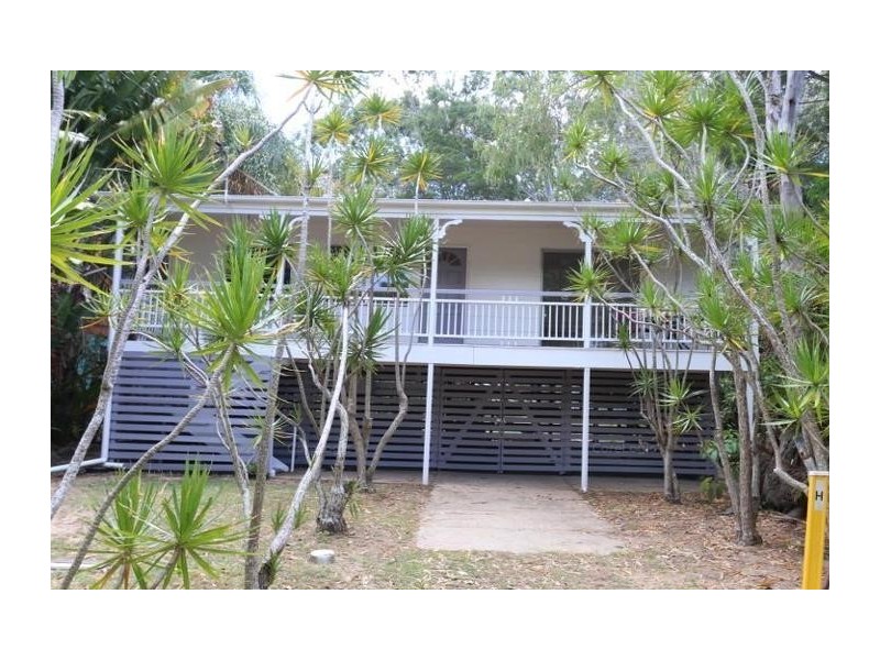 24 Victoria Parade, Coochiemudlo Island QLD 4184