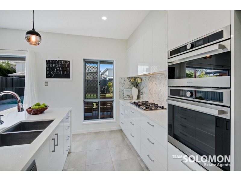 12 Water Street, Cleveland QLD 4163