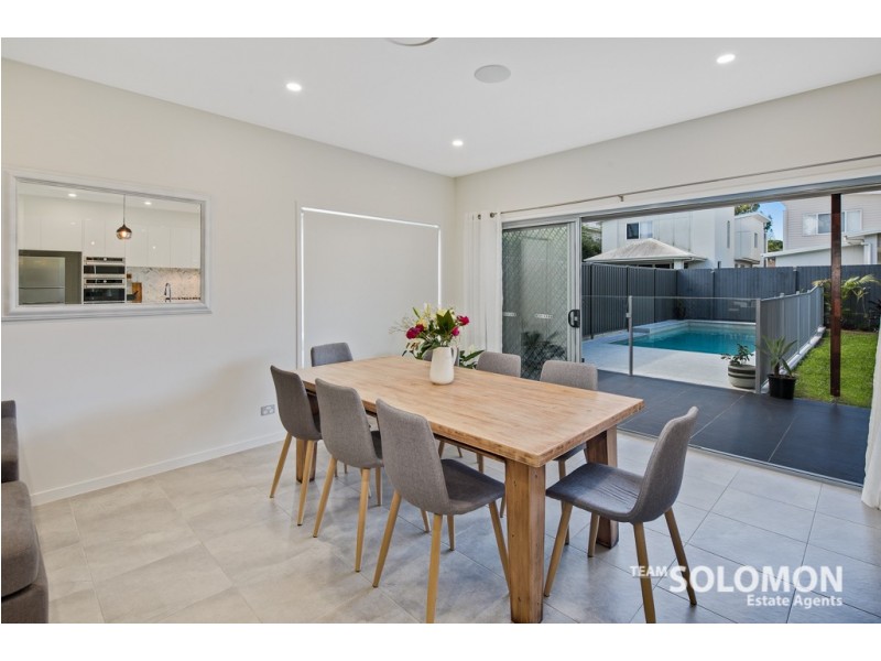 12 Water Street, Cleveland QLD 4163