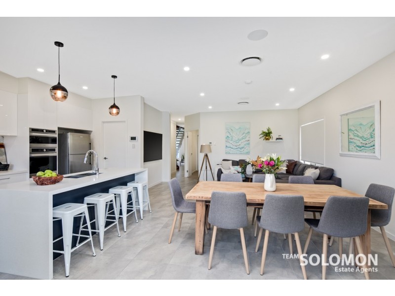 12 Water Street, Cleveland QLD 4163