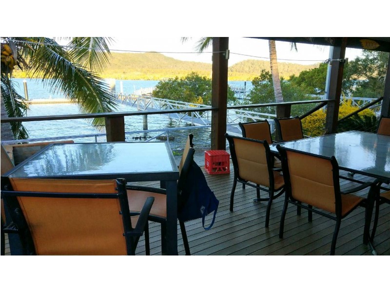37 Wahine Drive, Russell Island QLD 4184