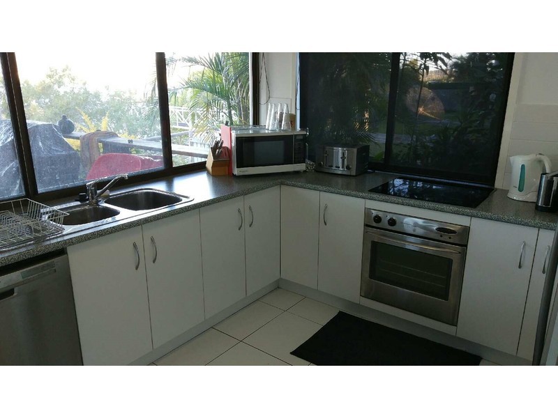 37 Wahine Drive, Russell Island QLD 4184