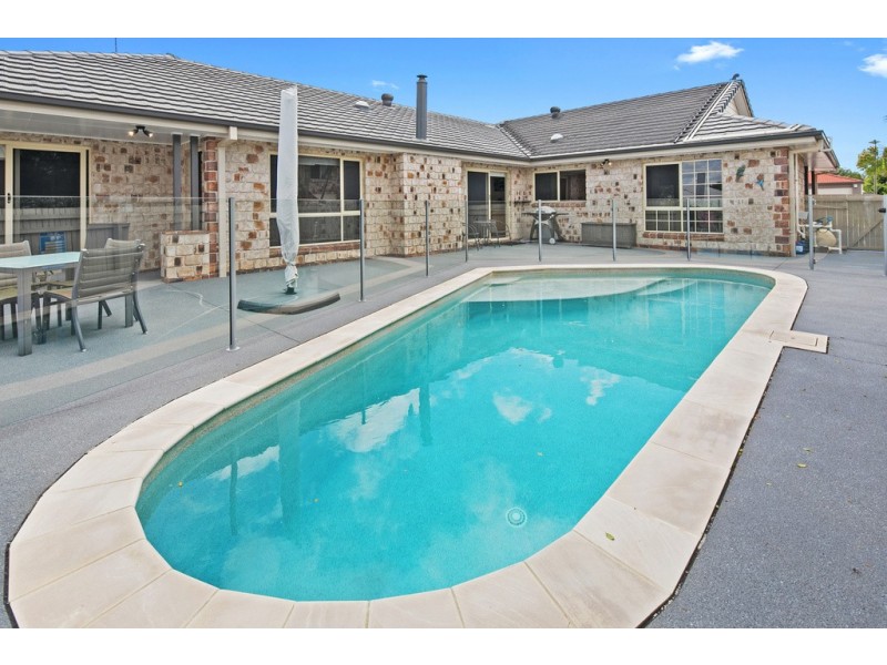 18 Queensbury Court, Wellington Point QLD 4160