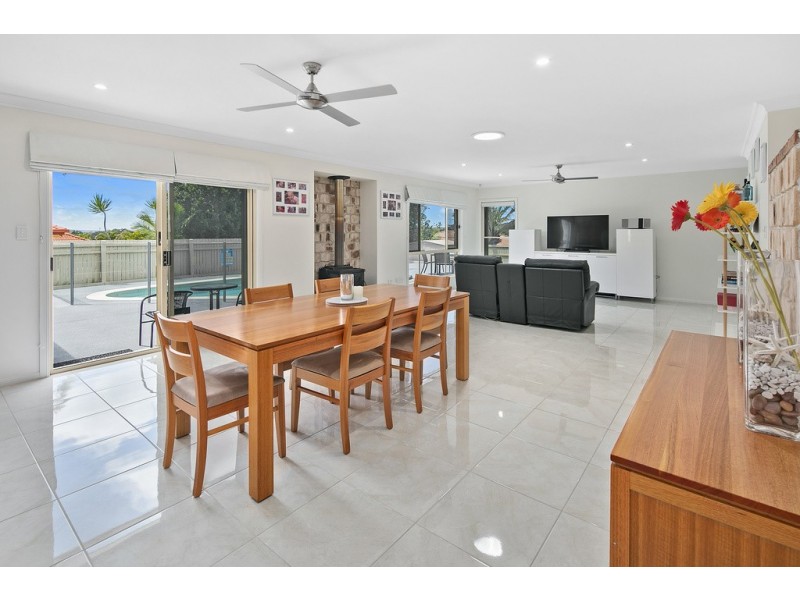 18 Queensbury Court, Wellington Point QLD 4160
