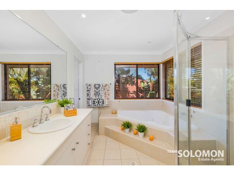5 Breezeway Close, Wellington Point QLD 4160