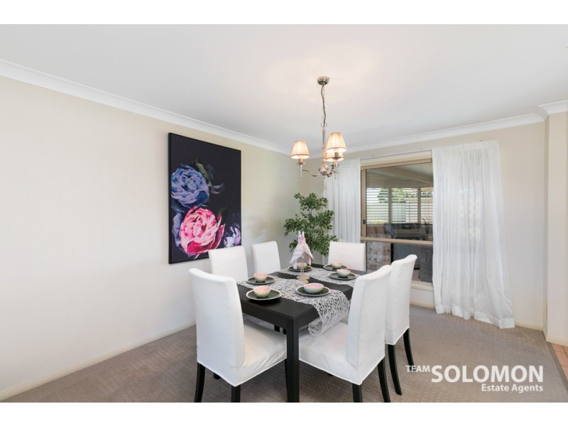 2 Waverley Court, Ormiston QLD 4160