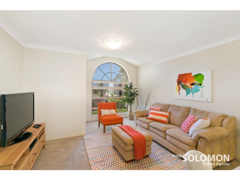 2 Waverley Court, Ormiston QLD 4160