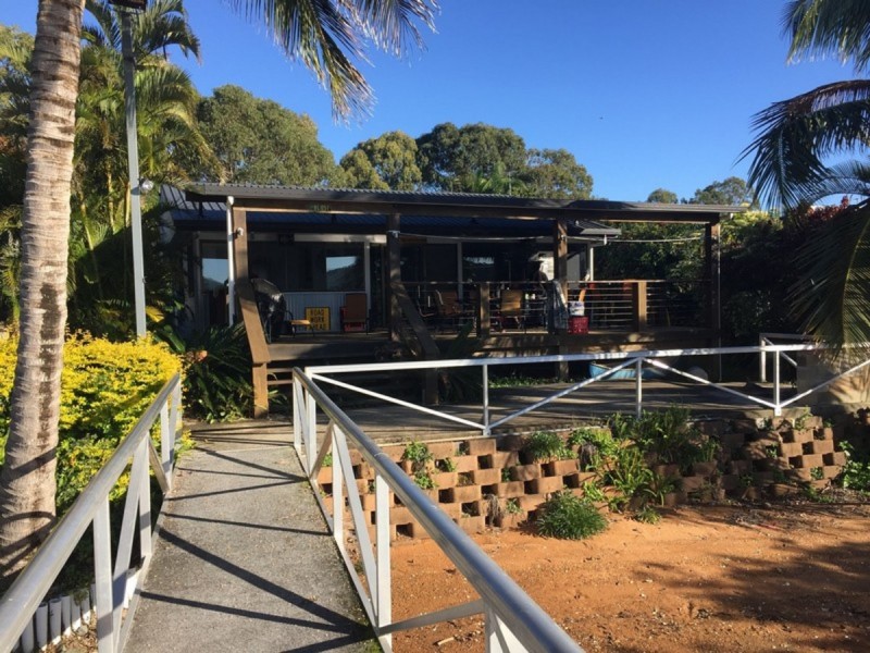 37 Wahine Drive, Russell Island QLD 4184