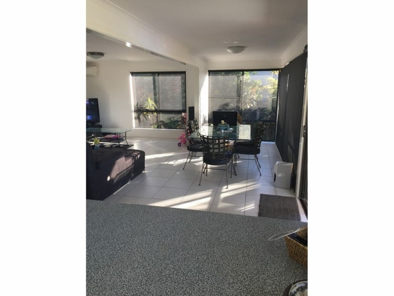 37 Wahine Drive, Russell Island QLD 4184