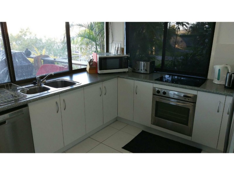 37 Wahine Drive, Russell Island QLD 4184