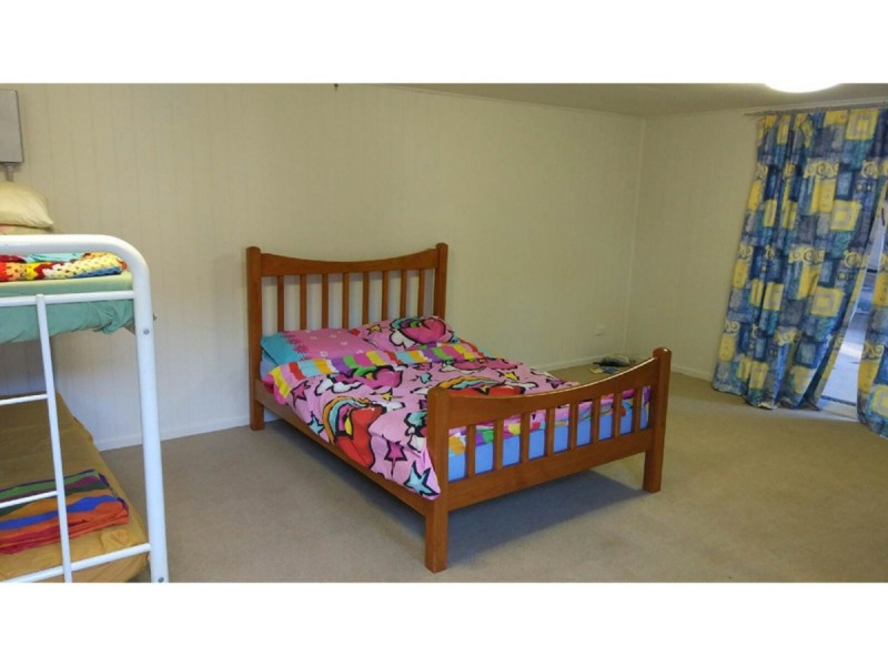 37 Wahine Drive, Russell Island QLD 4184