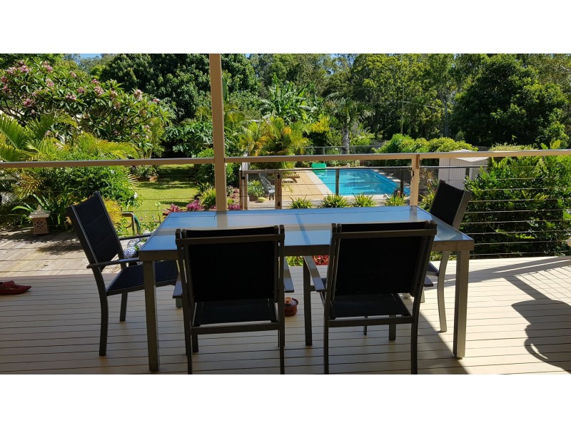16 Eastbourne Terrace, Macleay Island QLD 4184