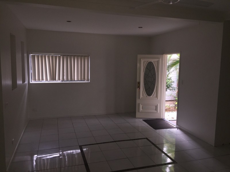 3 Phillips Street, Coochiemudlo Island QLD 4184