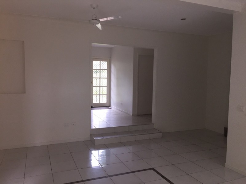 3 Phillips Street, Coochiemudlo Island QLD 4184