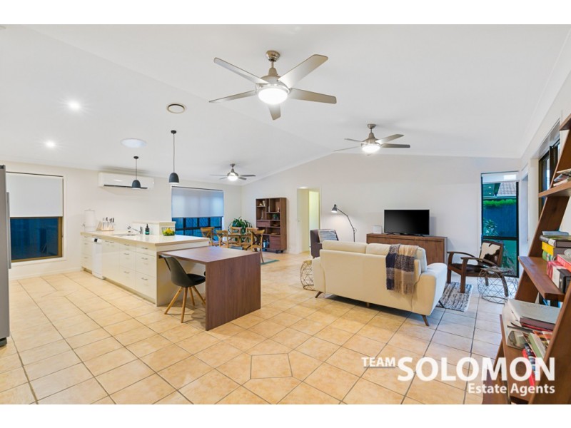 9 Kate Court, Victoria Point QLD 4165