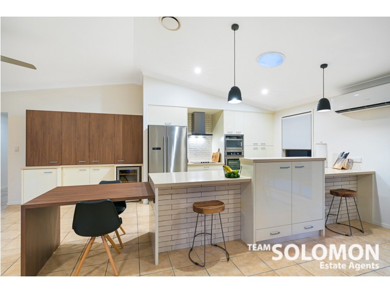 9 Kate Court, Victoria Point QLD 4165