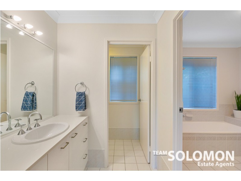 9 Kate Court, Victoria Point QLD 4165