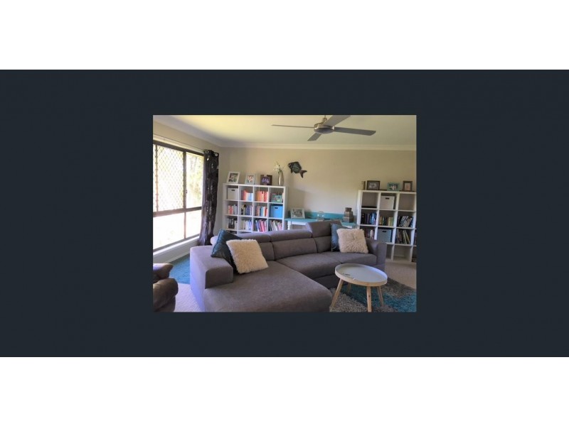 16 Portland Parade, Redland Bay QLD 4165