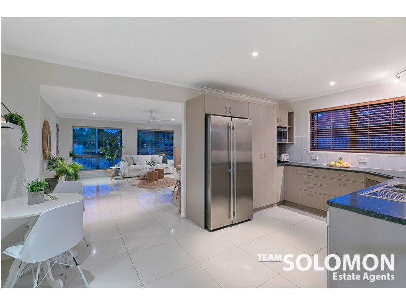 15 Sandpiper Street, Wellington Point QLD 4160