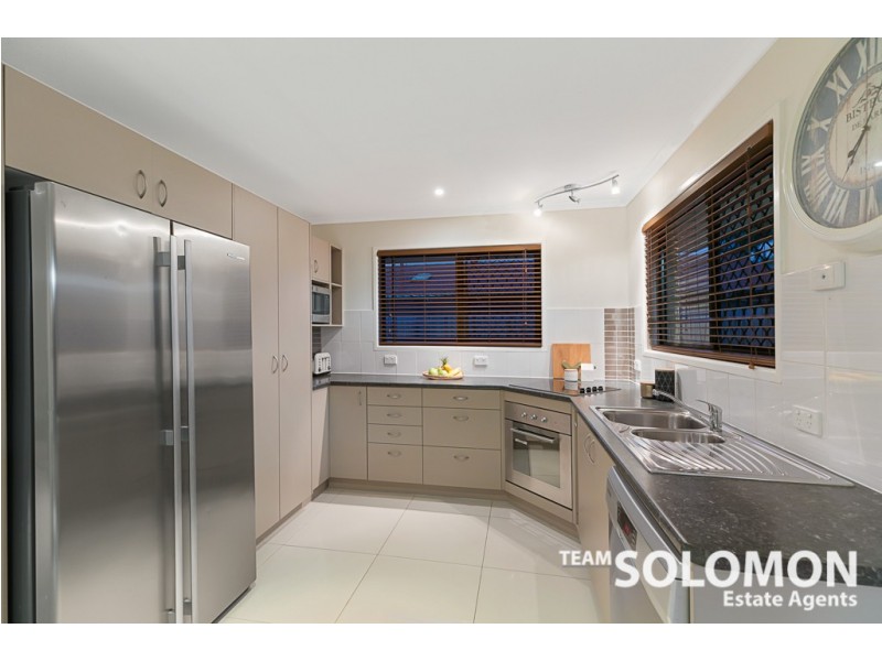 15 Sandpiper Street, Wellington Point QLD 4160