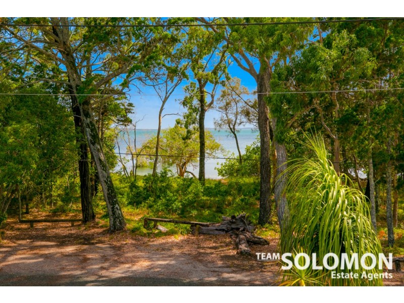 204 Victoria Parade North, Coochiemudlo Island QLD 4184