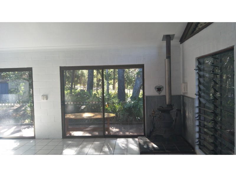 3 Mareela Street, Coochiemudlo Island QLD 4184