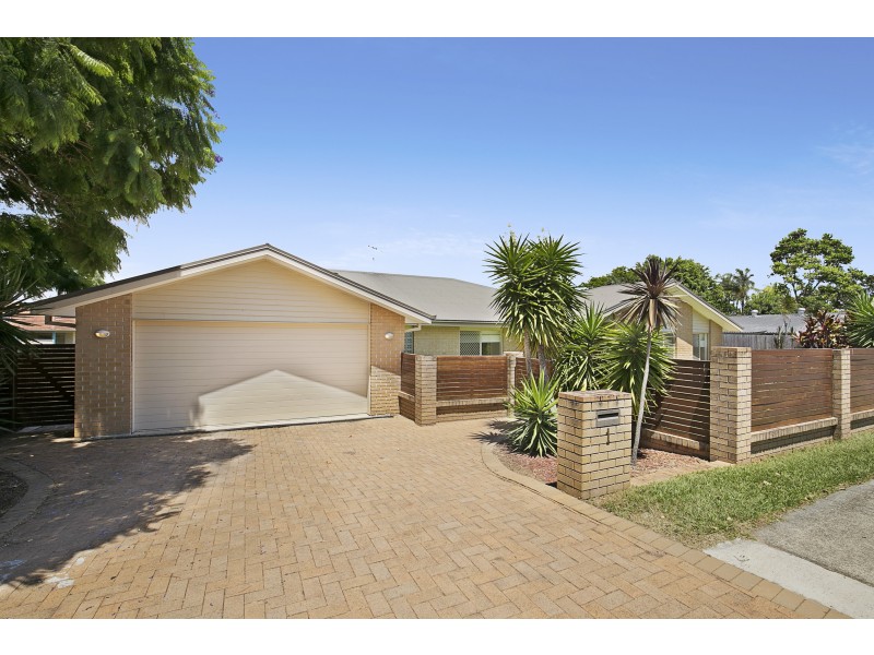 1 Salford Street, Victoria Point QLD 4165