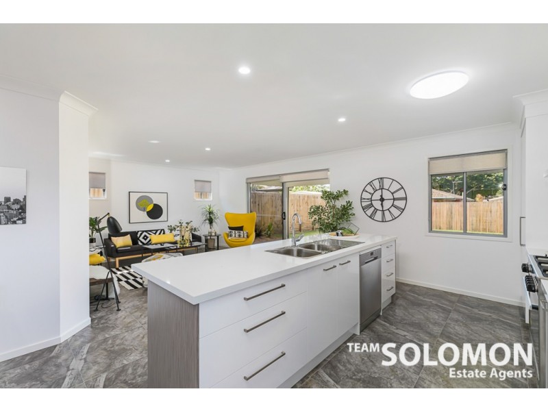 25 Sandpiper Street, Wellington Point QLD 4160