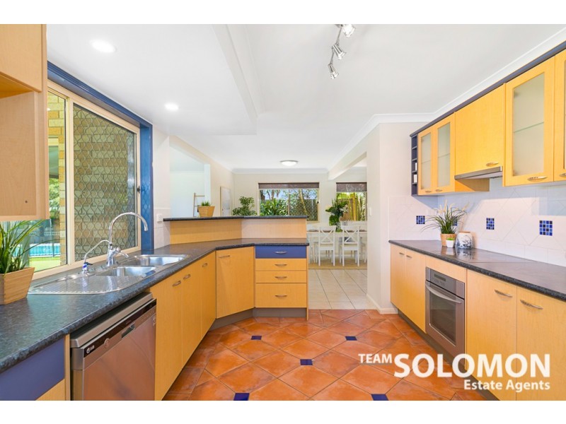 4 Caledonian Crescent, Alexandra Hills QLD 4161