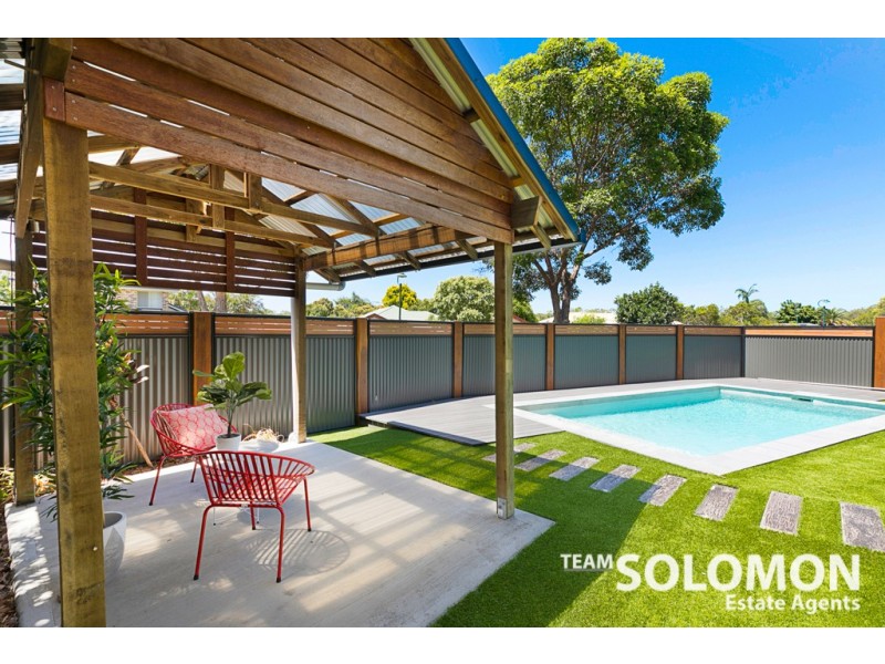 4 Caledonian Crescent, Alexandra Hills QLD 4161