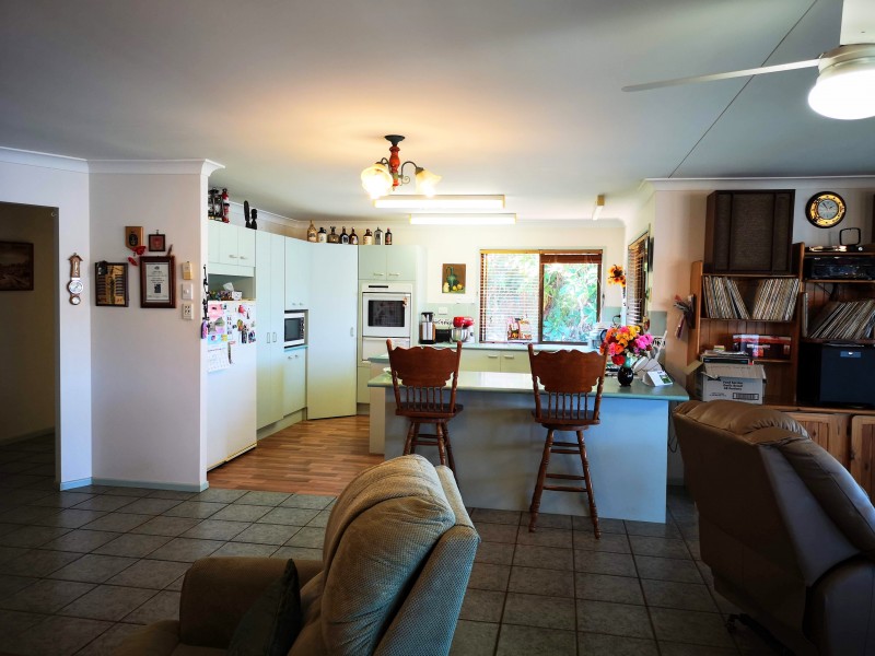 88-90 Canaipa Point Drive, Russell Island QLD 4184